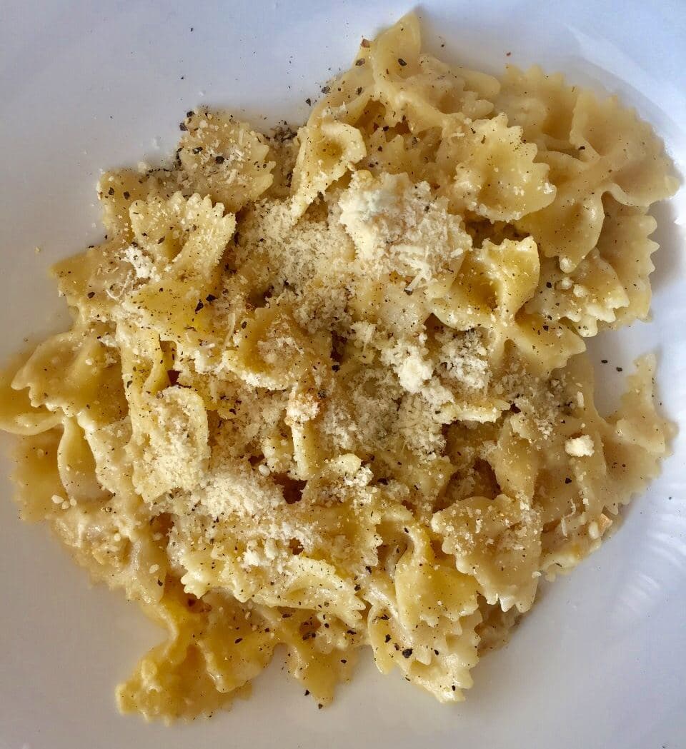 Butter Garlic Bechamel Sauce Pasta