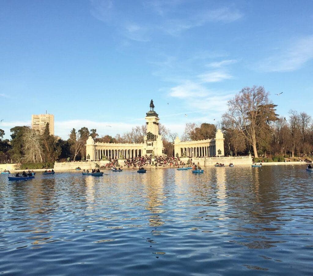El Retiro Park - one of the free things to add to Madrid Bucket List