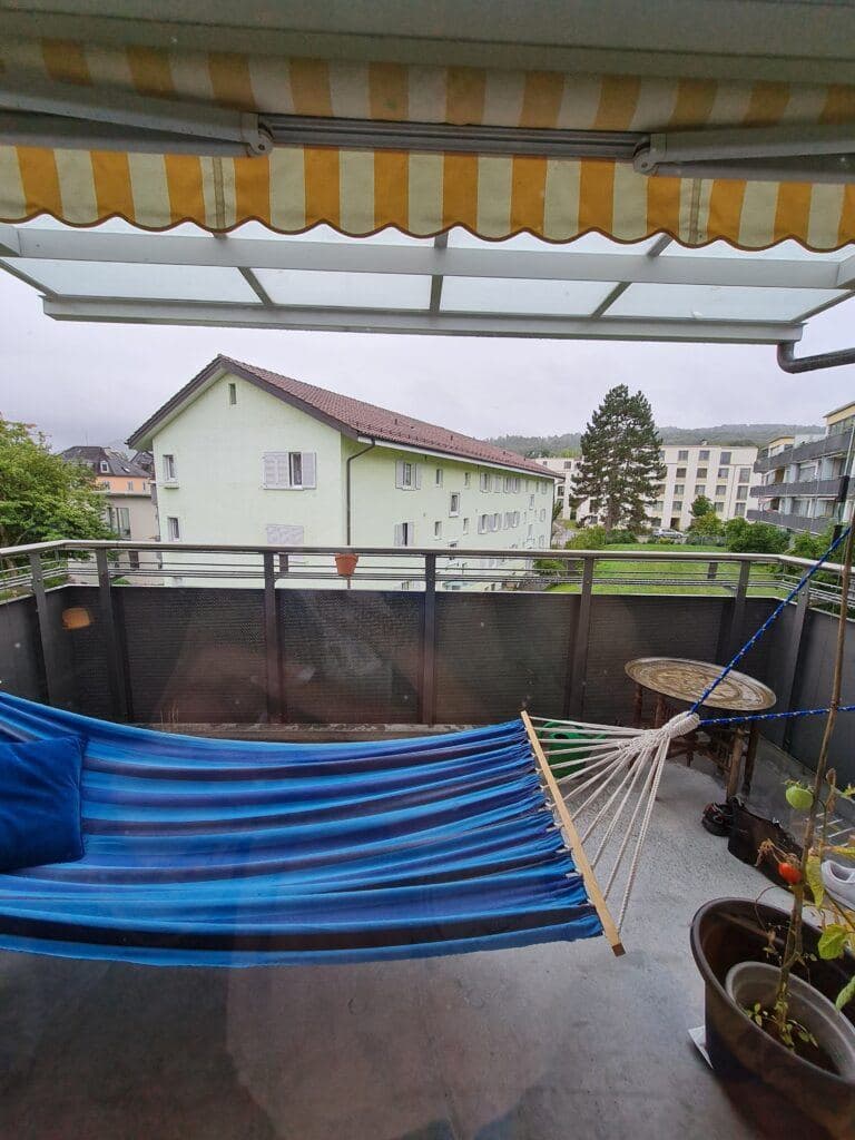 Couchsurfing