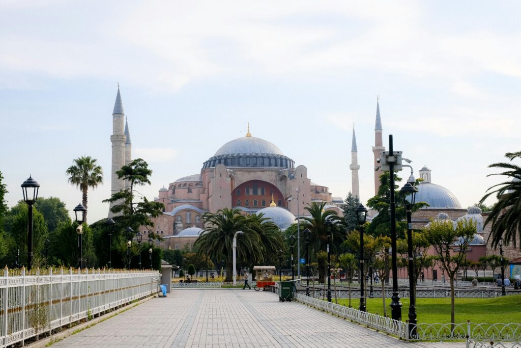 Top Free Experiences In Istanbul : Sultanahmet Square